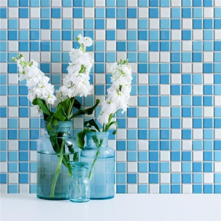 Gach Mosaic Nhieu Mau Men 25x25 Mm Op Tuong Porcelain