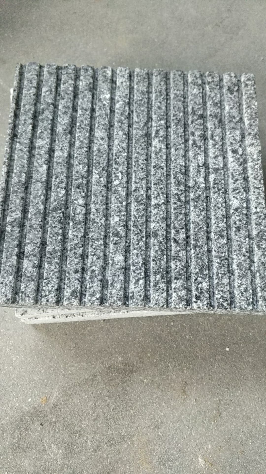 Mặt bàn đá granite xám đậm tùy chỉnh