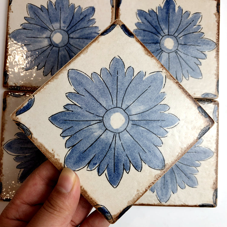 Gạch vẽ tay hoạ tiết hoa 10x10cm phong cách vintage nghệ thuật trang trí biệt thự