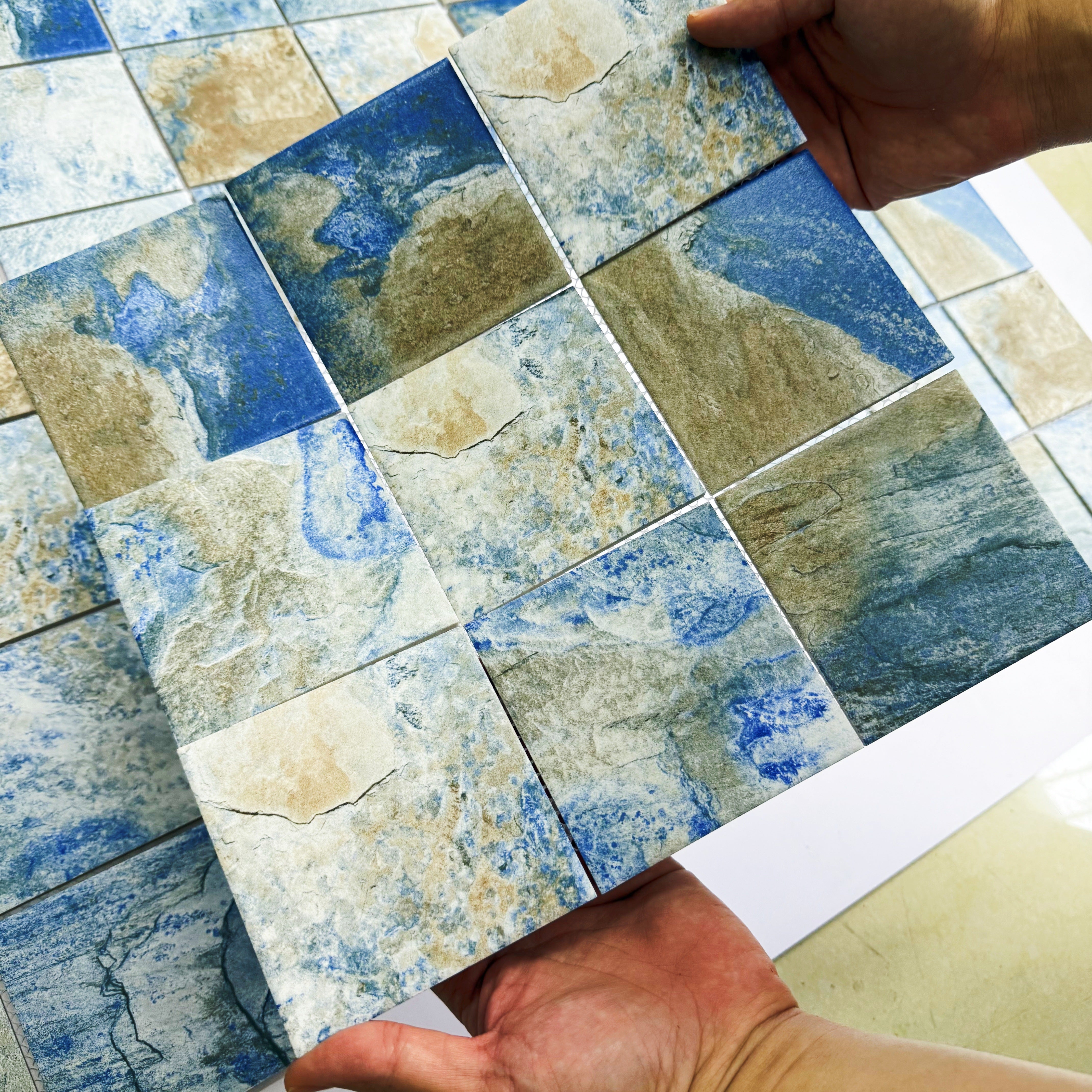 Mosaic Sáng Tạo - Gạch Toàn Sứ Lát Sàn Độc Đáo