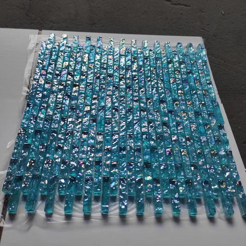 Gạch MOSAIC Bể Bơi Kính Pha Lê Xanh Óng Ánh Iridescent Lớp I