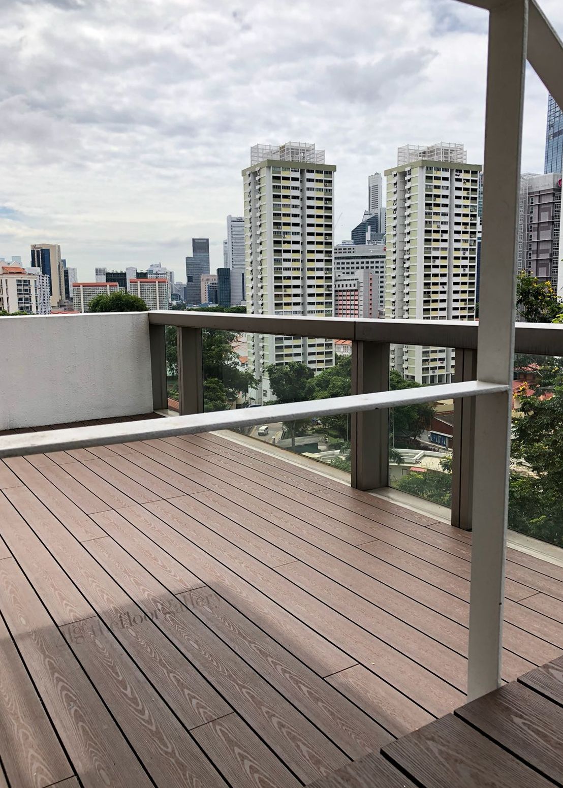 Khuyến mãi Sàn ngoài trời hồ bơi bột gỗ vân nổi 3D sâu