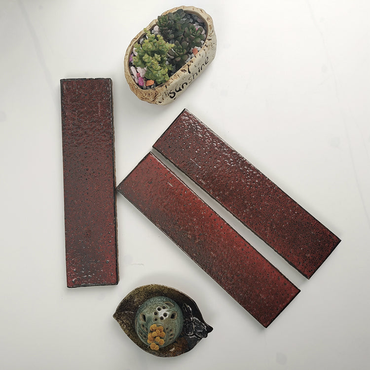 Gạch ốp tường tráng men thủ công đỏ ánh kim 240*65mm kiểu gạch xẻ, phong cách cổ điển cho biệt thự, khách sạn cổ kính