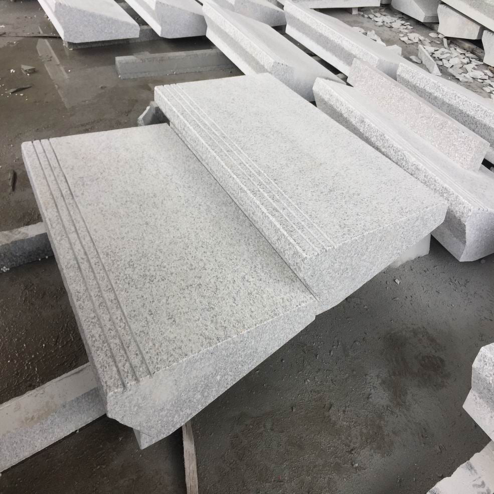 Trang trí nhà hiện đại với cầu thang đá màu xám nhạt, mặt bàn đá Granite G603, gạch Xiamen tự nhiên giá cả phải chăng, thiết kế phong cách