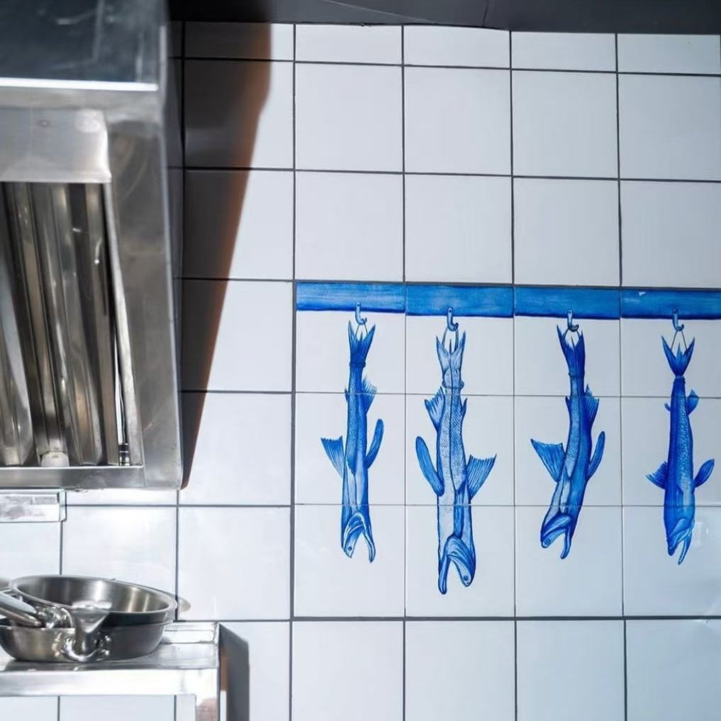 Gạch Bồ Đào Nha vẽ tay xanh-trắng phong cách Retro tùy chỉnh, thiết kế hiện đại, làm thủ công