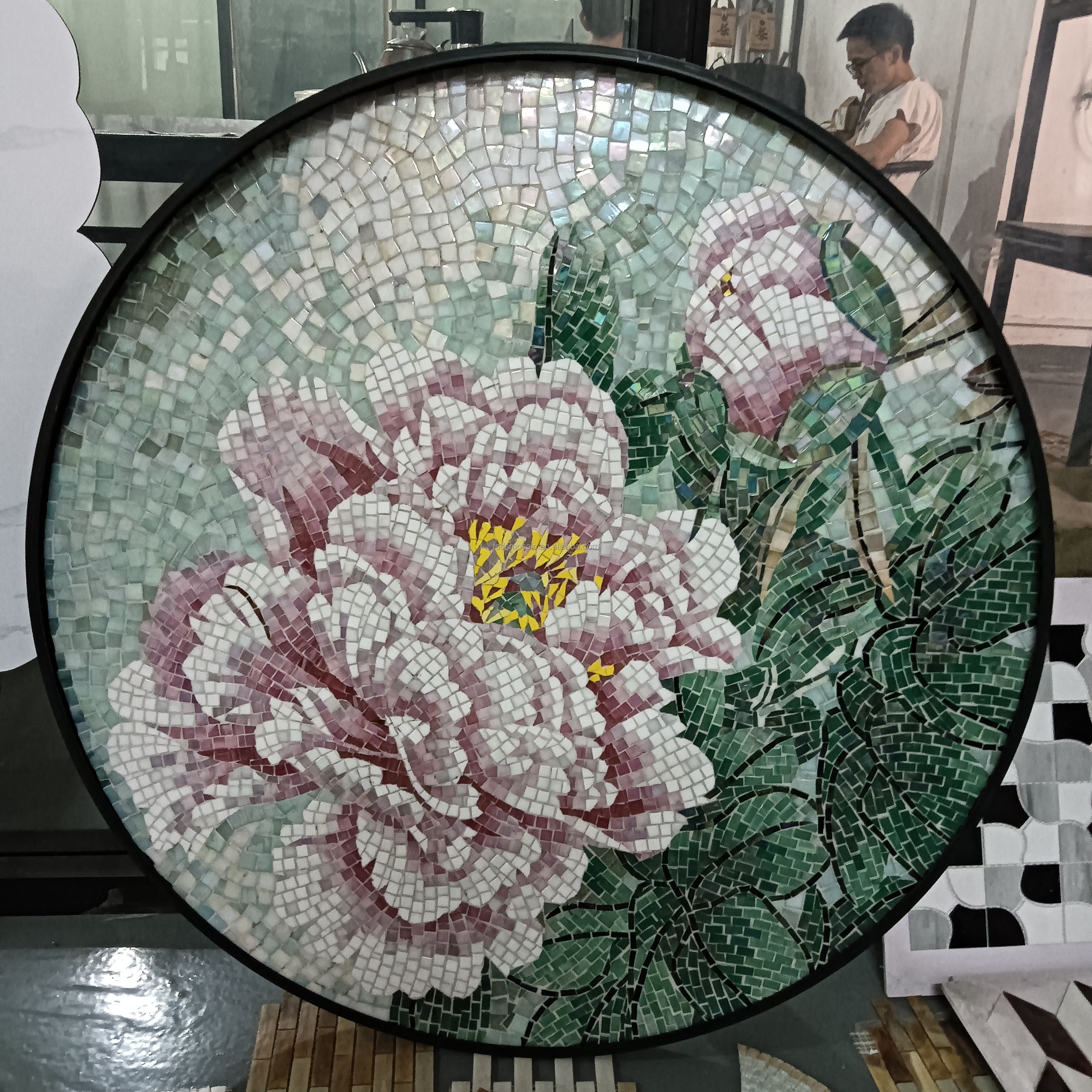 Tranh khảm kính thủ công hình hoa trang trí bàn