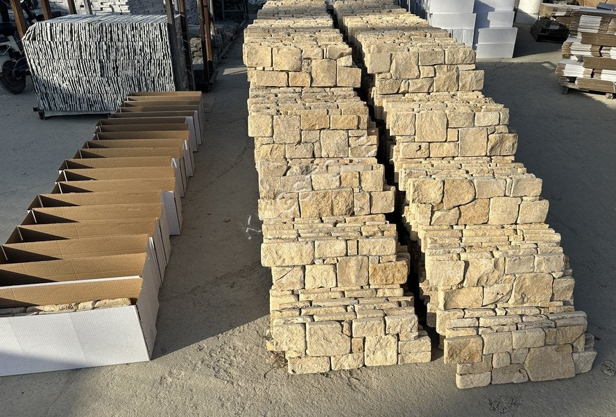 Tấm đá Granite vàng xi măng Trung Quốc, ốp tường ngoại thất kiểu đá gờ, bề mặt khò lửa, ăn mòn axit, dùng cho khách sạn, biệt thự, ngoài trời.