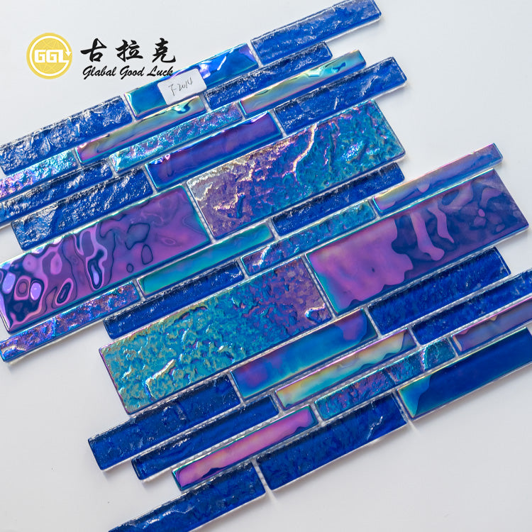 Gạch Mosaic Kính Xanh Óng Ánh Lộng Lẫy Dạng Dải Ngẫu Nhiên Bóng Dày 6mm Dành Cho Thiết Kế Tường Nhấn Phòng Tắm Khách Sạn