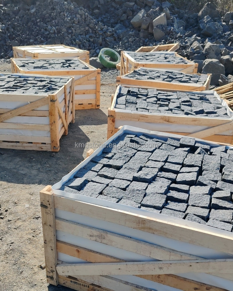 Bán buôn Tùy chỉnh Tấm Đá Cuội Đá Bazan và Đá Granite Bề Mặt Đá Thô Lát Đường Lái Xe Ngoài Trời