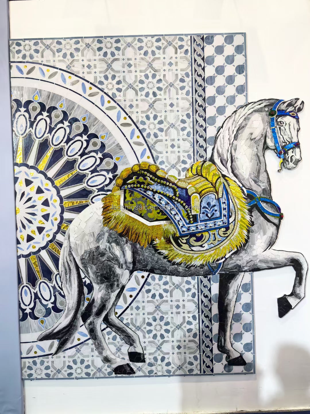 Tranh khảm kính thủ công trang trí tường khách sạn, phòng tắm cao cấp