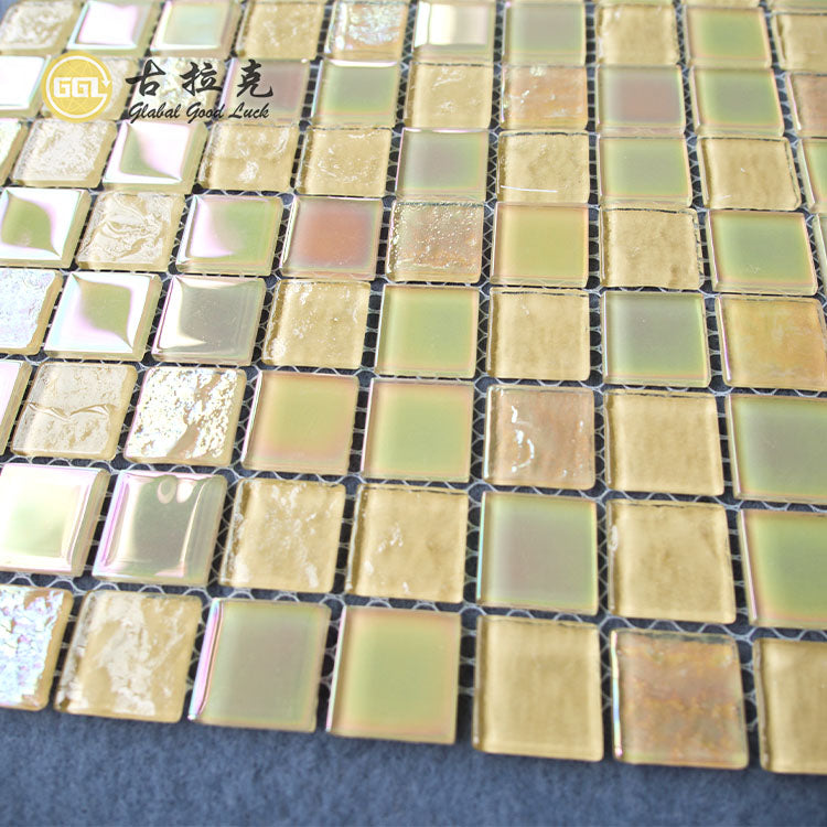 Gạch Mosaic Kính Vuông Vàng Đậm Óng Ánh Sáng Bóng Phong Cách Hiện Đại Trang Trí Tường Bể Bơi Phòng Tắm