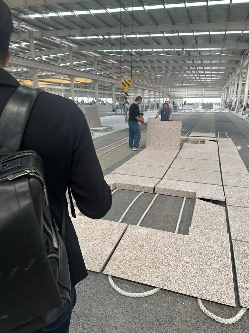 Khuyến mãi Vàng khò lửa Gạch sân vườn Đá lát Granite Sàn đá tự nhiên Giá công viên