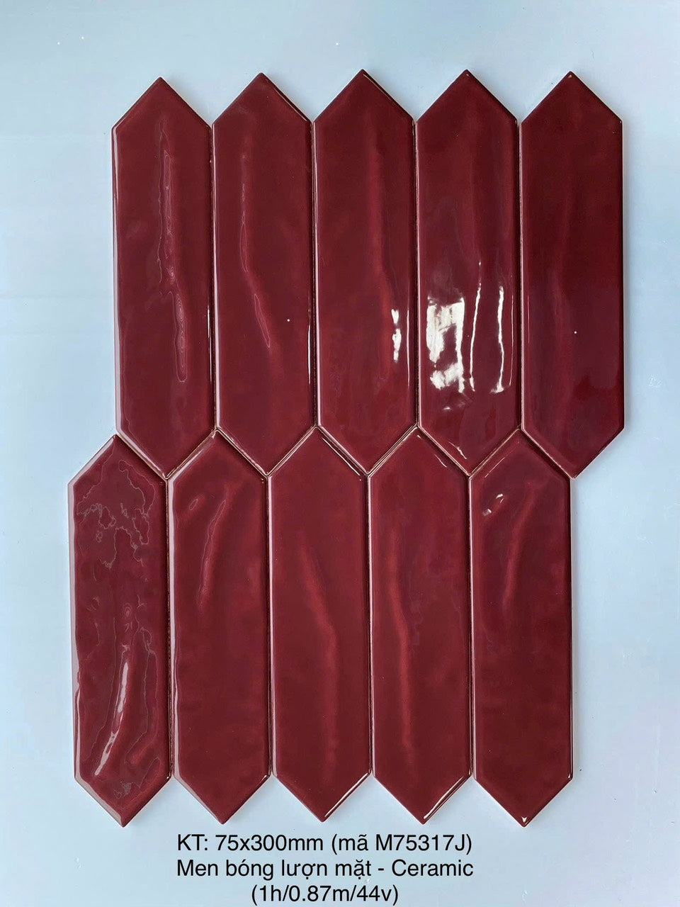 Gạch thẻ mũi tên đỏ KT 75x300mm mã M75317J (1h/0.87m/44v)