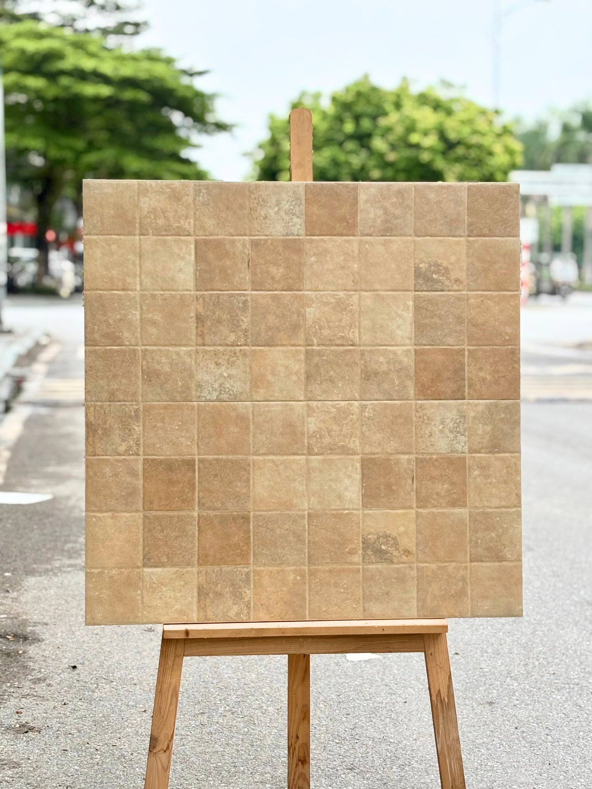 Gạch ốp lát 400x800 mã M824 (1thùng/ 1.92m2/ 6v/ 36,5kg) – Daisan Store