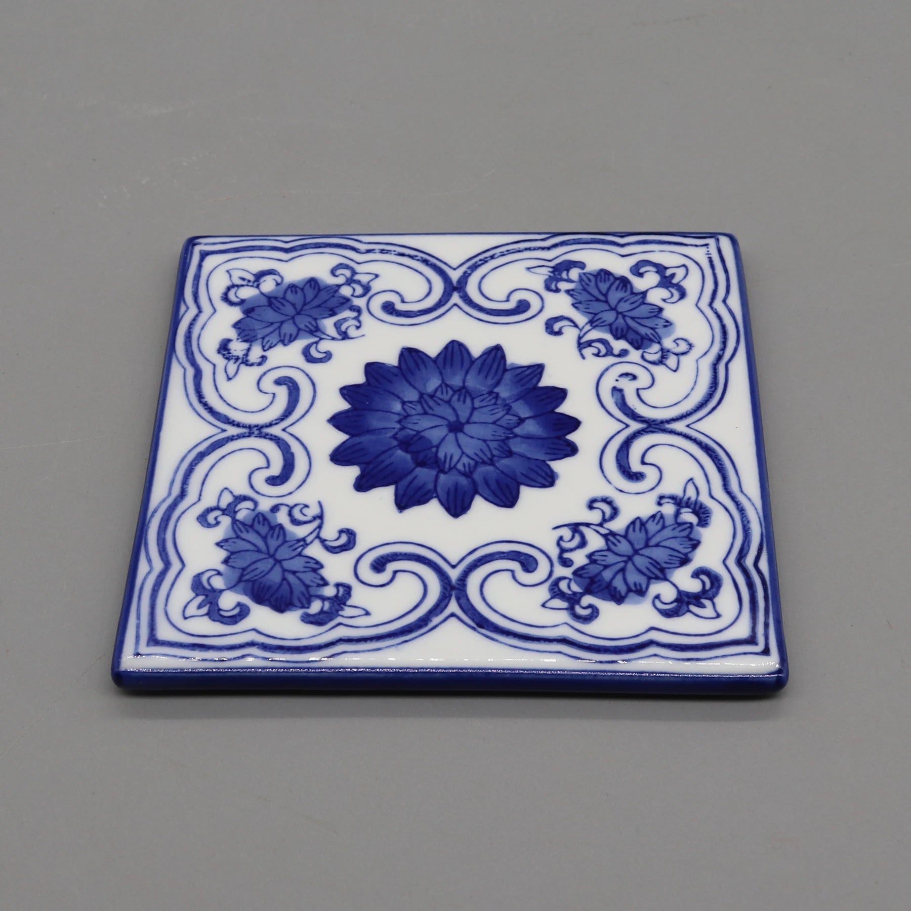 Gạch Men Trang Trí Xanh Trắng - Sắc Màu Ngôi Nhà