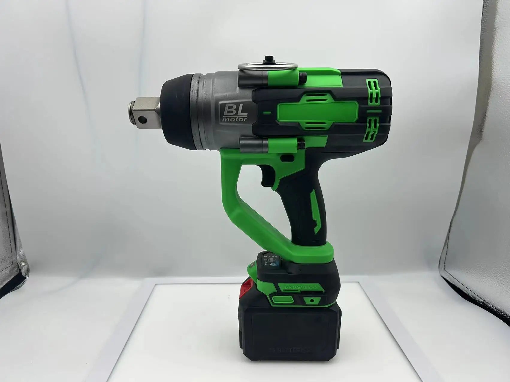 Máy Vặn Bu Lông Va Đập Không Dây Brushless 3000NM Makita