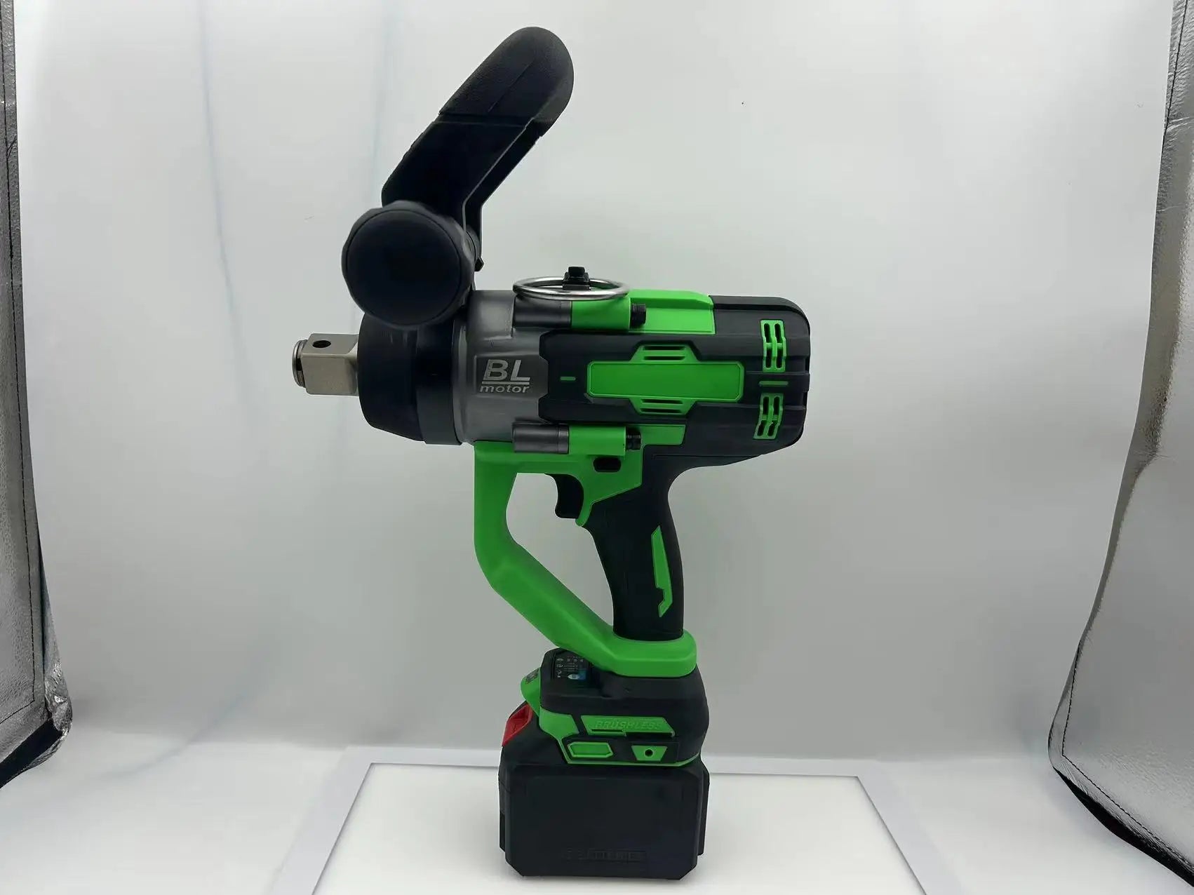 Máy Vặn Bu Lông Va Đập Không Dây Brushless 3000NM Makita