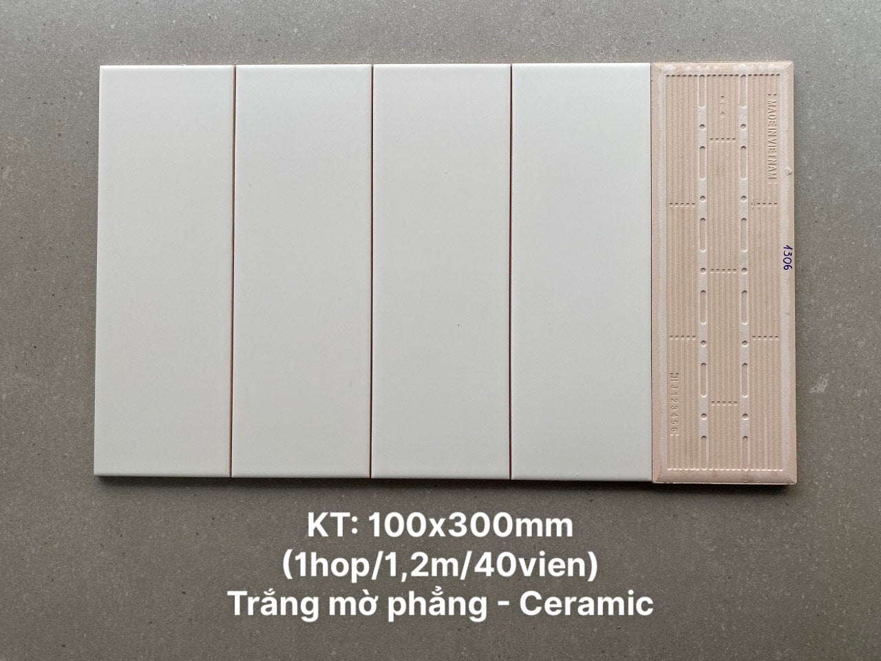 Gạch thẻ trắng mờ phẳng KT 100x300mm STA1306 (1h/1.2m/40v)