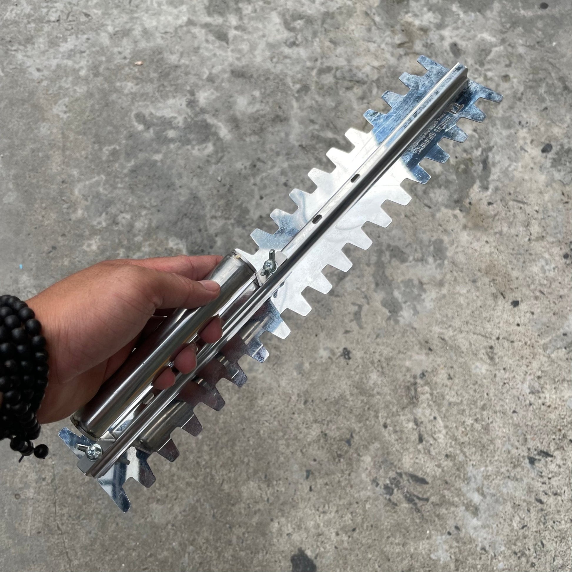 Bay trát răng cưa - Daisan Store