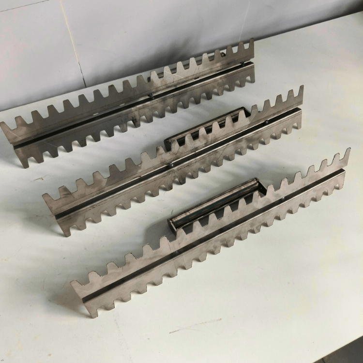 Bay trát vữa có răng cưa cho gạch tường và sàn - Daisan Store