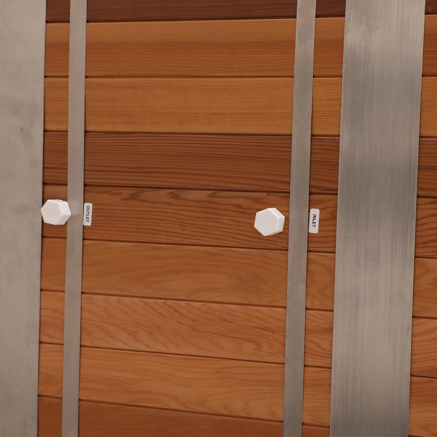 Bon Tam Ngam Da Di Dong Thiet Ke Hien Dai Go Cho 1 Nguoi - Daisan Store