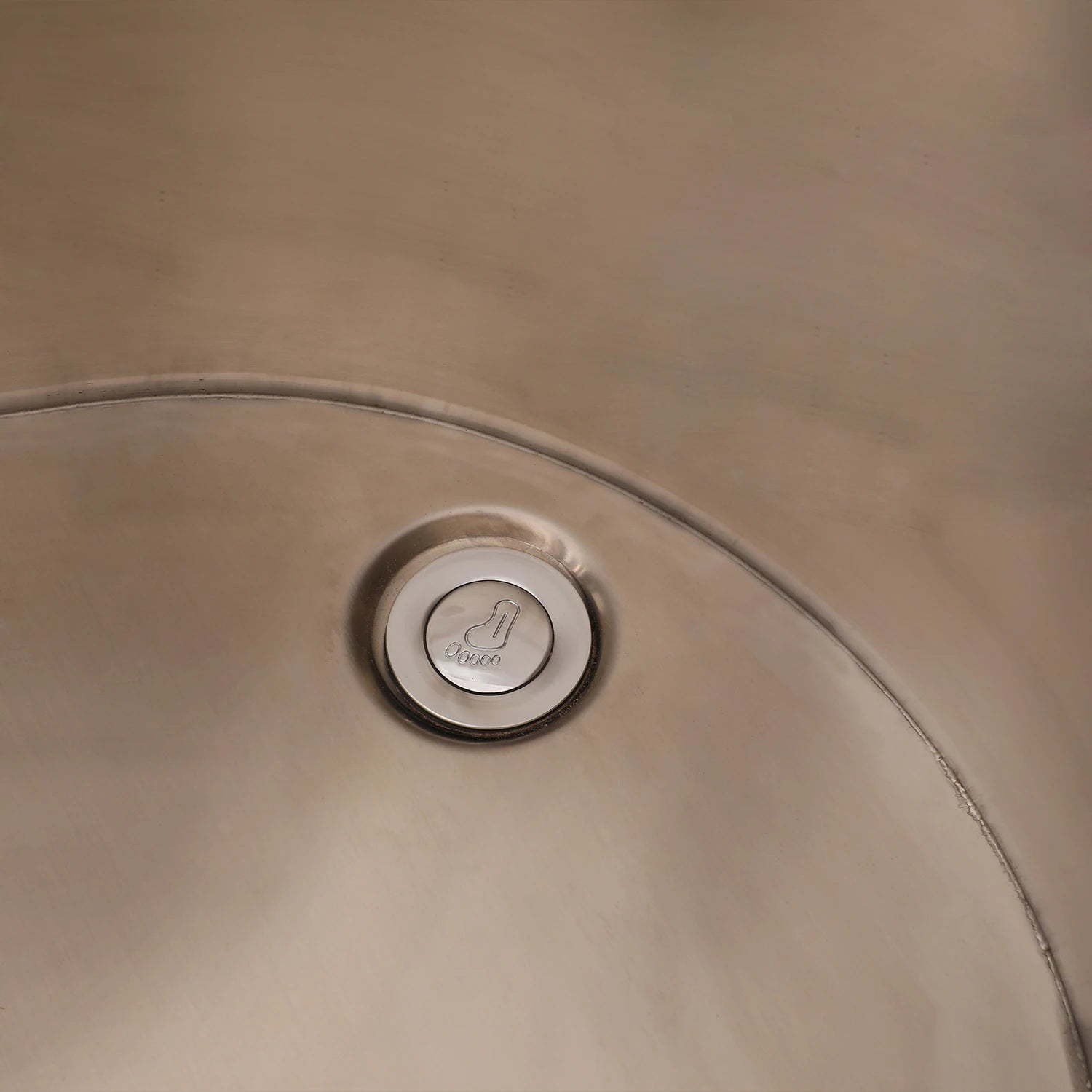 Bon Tam Ngam Da Di Dong Thiet Ke Hien Dai Go Cho 1 Nguoi - Daisan Store