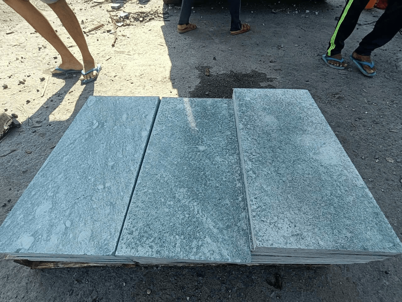 Đá băm xanh 30x60x1,8 - Daisan Store