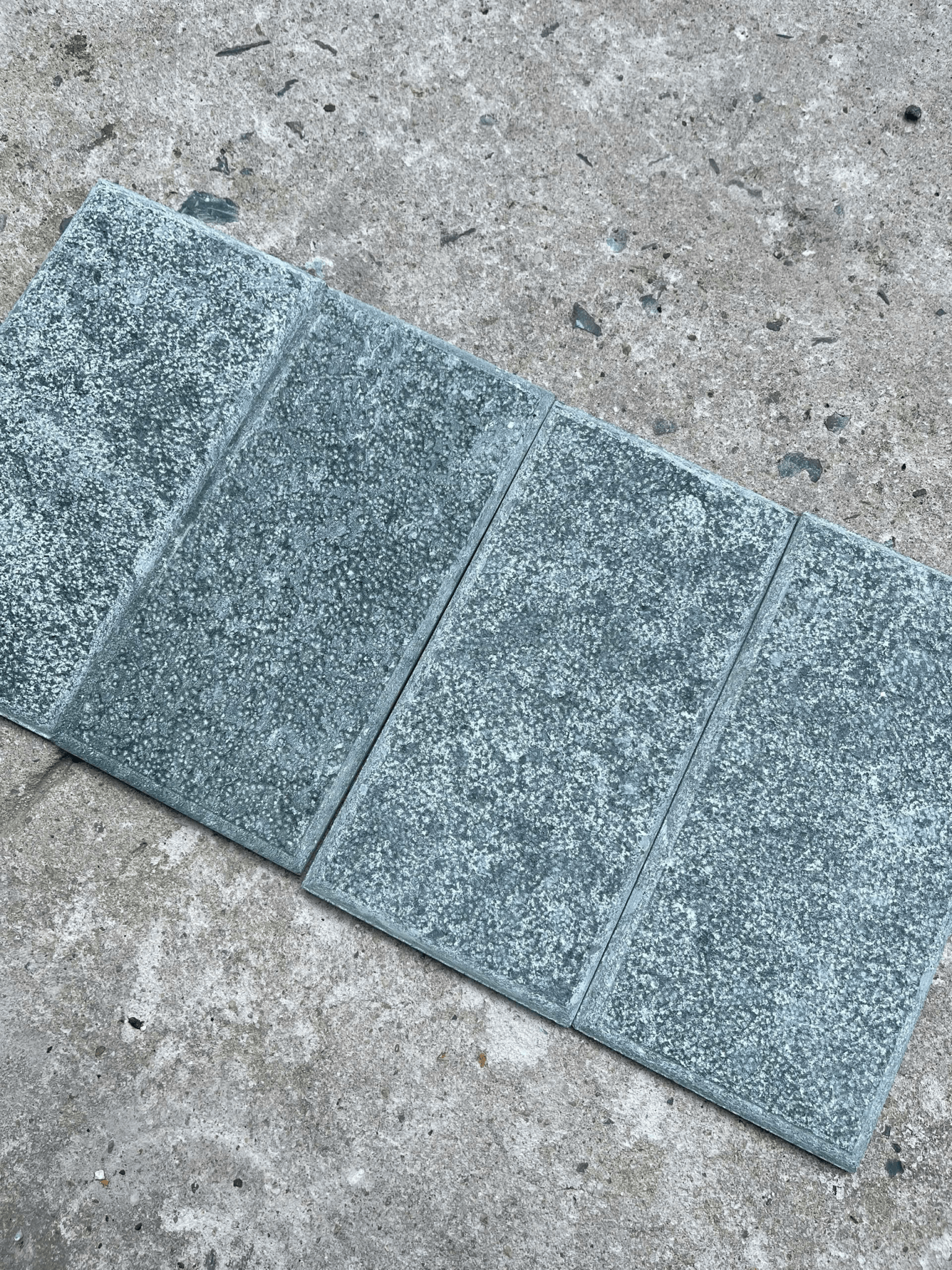 Đá băm xanh giả cổ 10x20 - Daisan Store