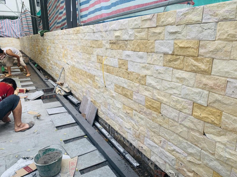 Đá bóc vàng chẻ tay ốp trang trí - Daisan Store