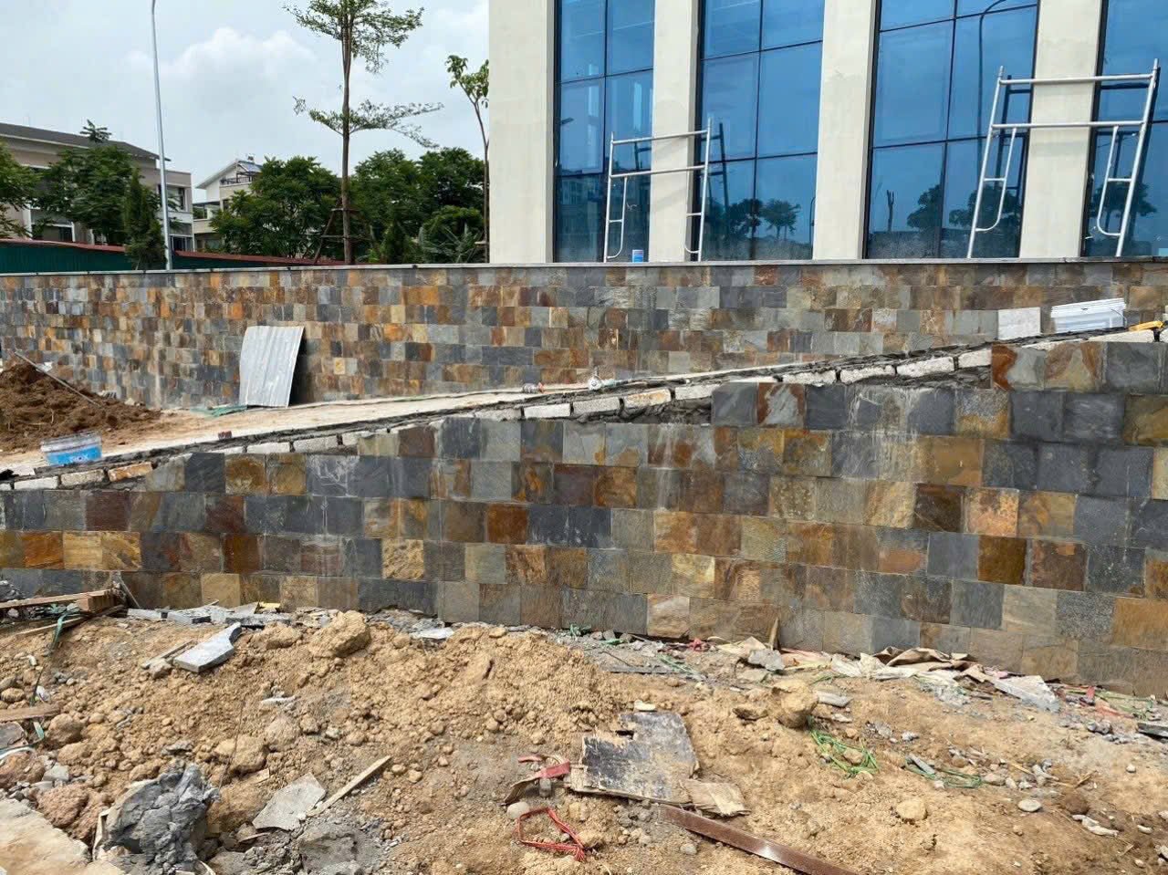 Đá đa sắc Lai Châu mix ốp tường cổ điển - Daisan Store