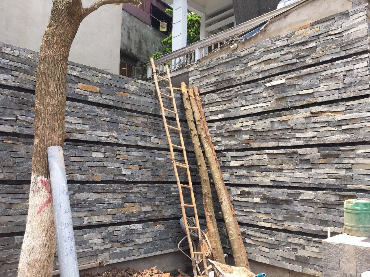 Đá găm ốp tường tự nhiên - Daisan Store