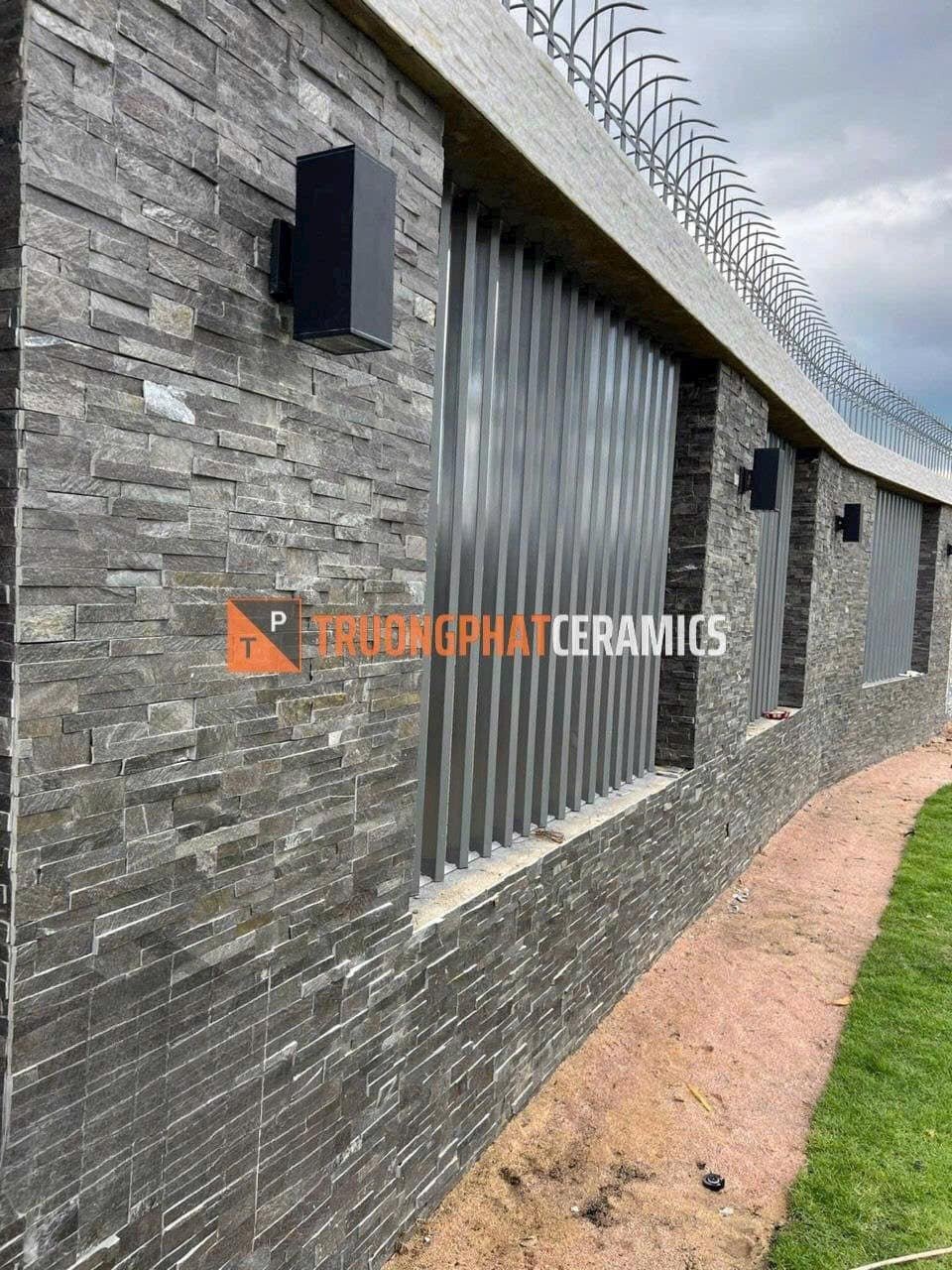 Đá ghép trang trí slate đen: Vẻ đẹp tự nhiên, sang trọng cho không gian - Daisan Store