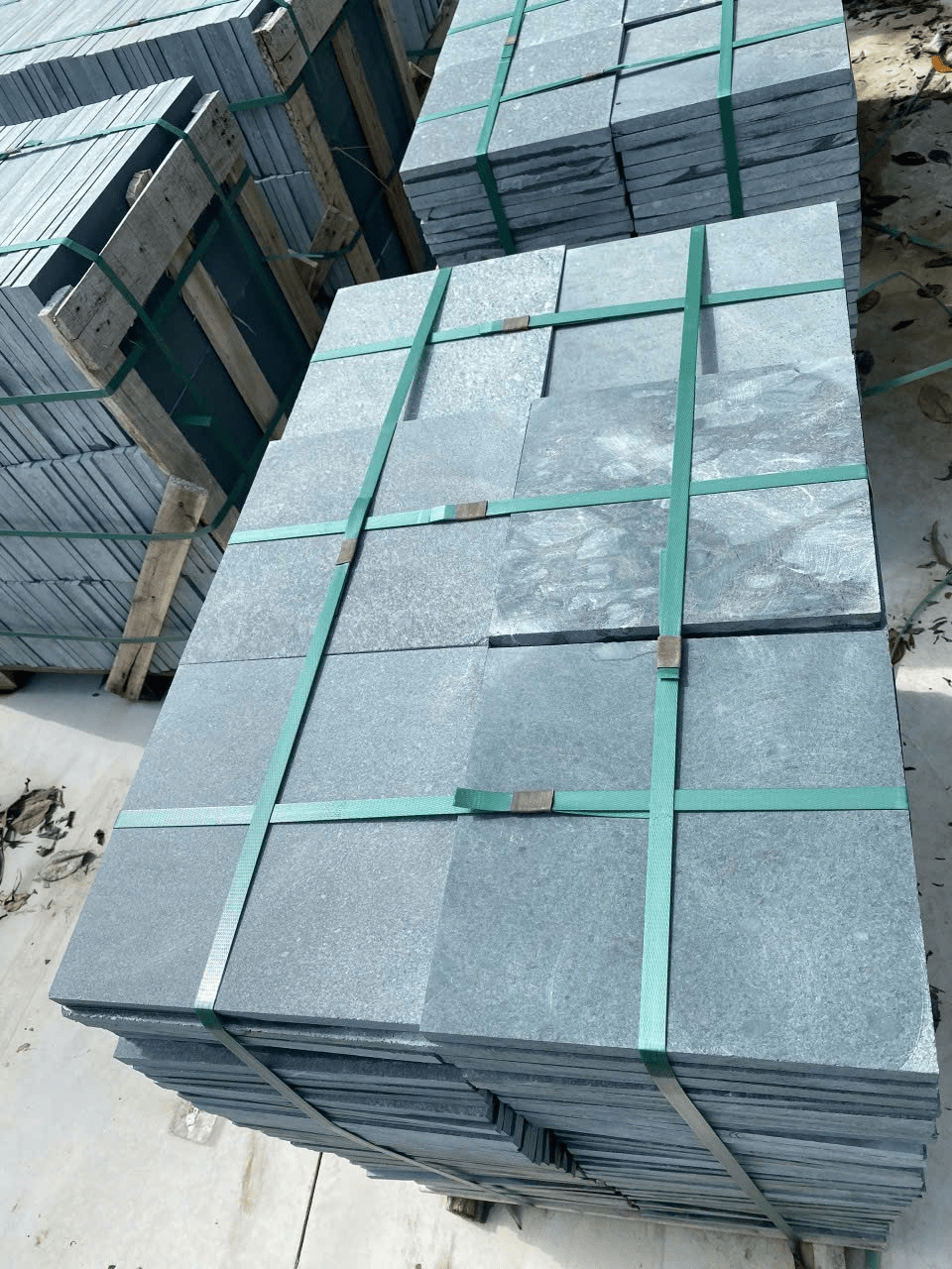 Đá mài xanh 30x30x1,8 - Daisan Store