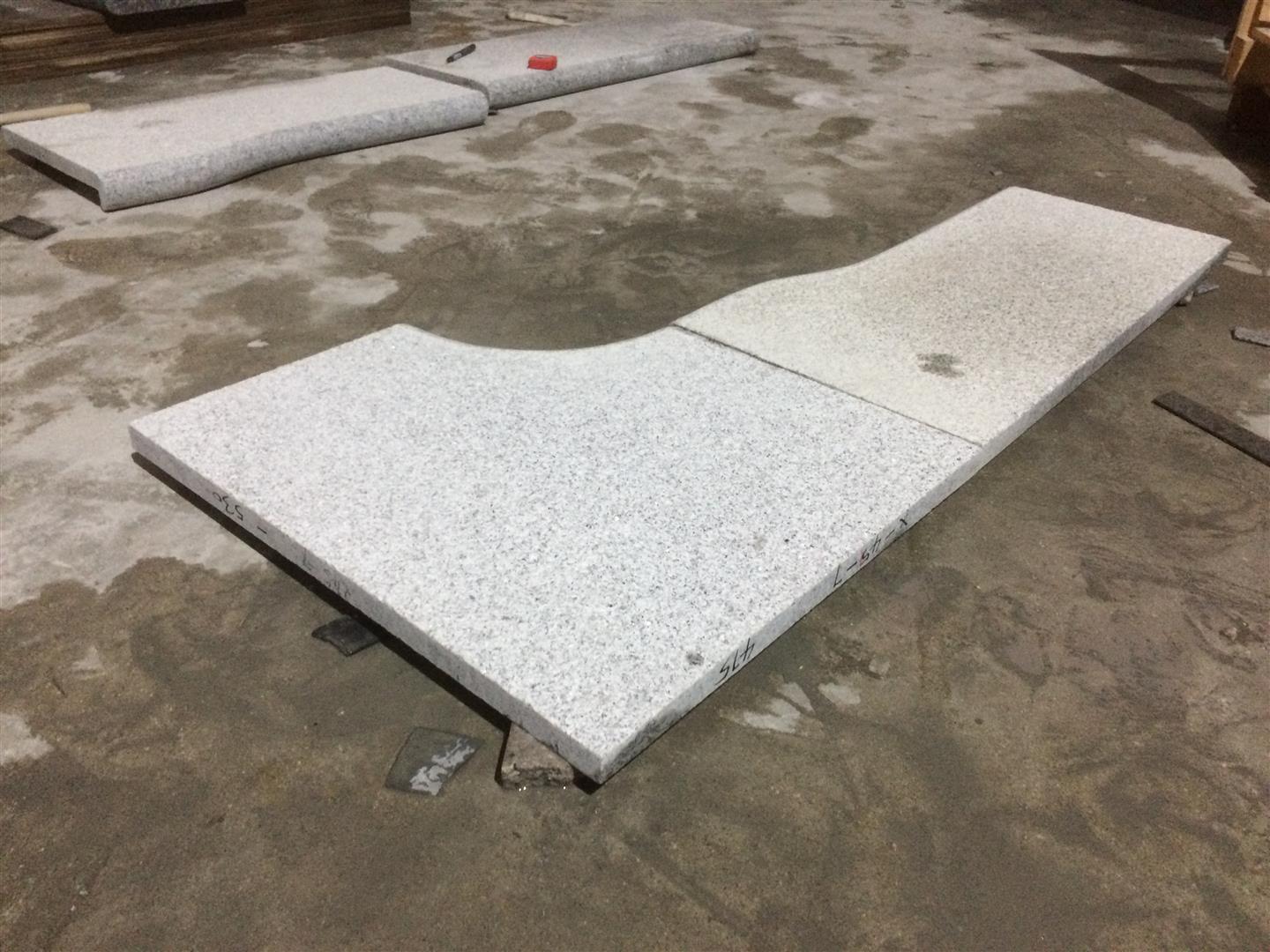 Đá ốp bo viền bể bơi chống trơn màu xám nhạt G603 Granite Flamed - Daisan Store