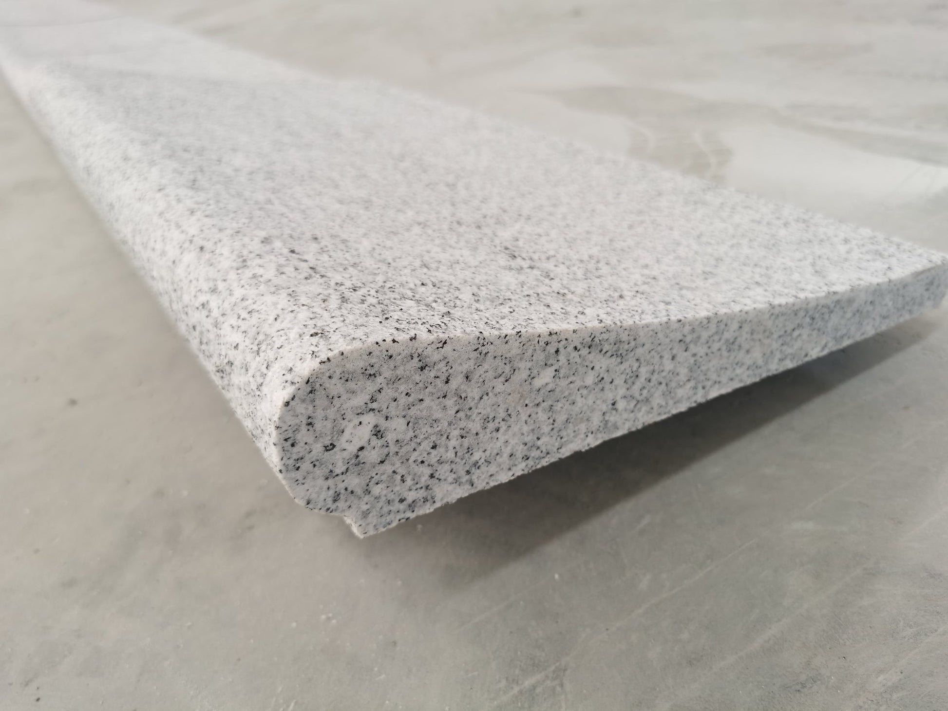 Đá ốp bo viền bể bơi chống trơn màu xám nhạt G603 Granite Flamed - Daisan Store