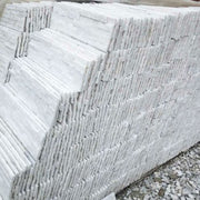 Đá ốp tường ngoại thất màu trắng Culture Stacked Strip - Daisan Store