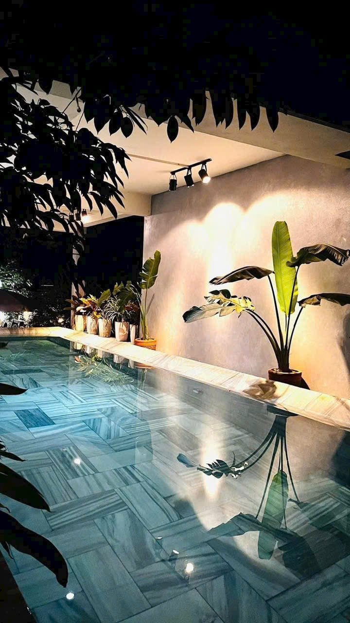 Đá sọc dưa vân nhạt ốp bể bơi - Daisan Store