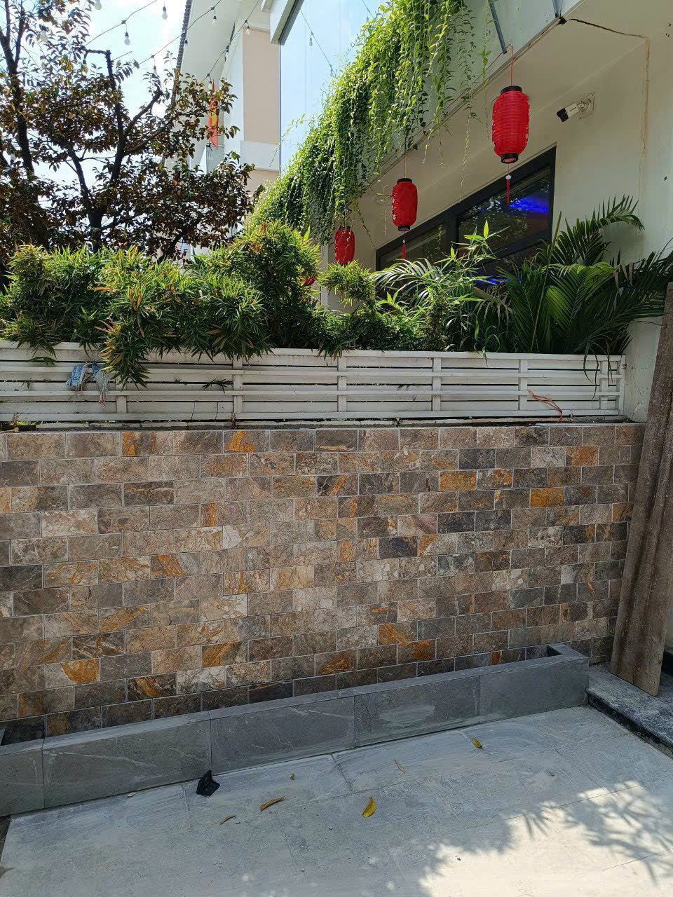 Đá Thẻ Vân Vàng Ốp Tường Rào - Daisan Store