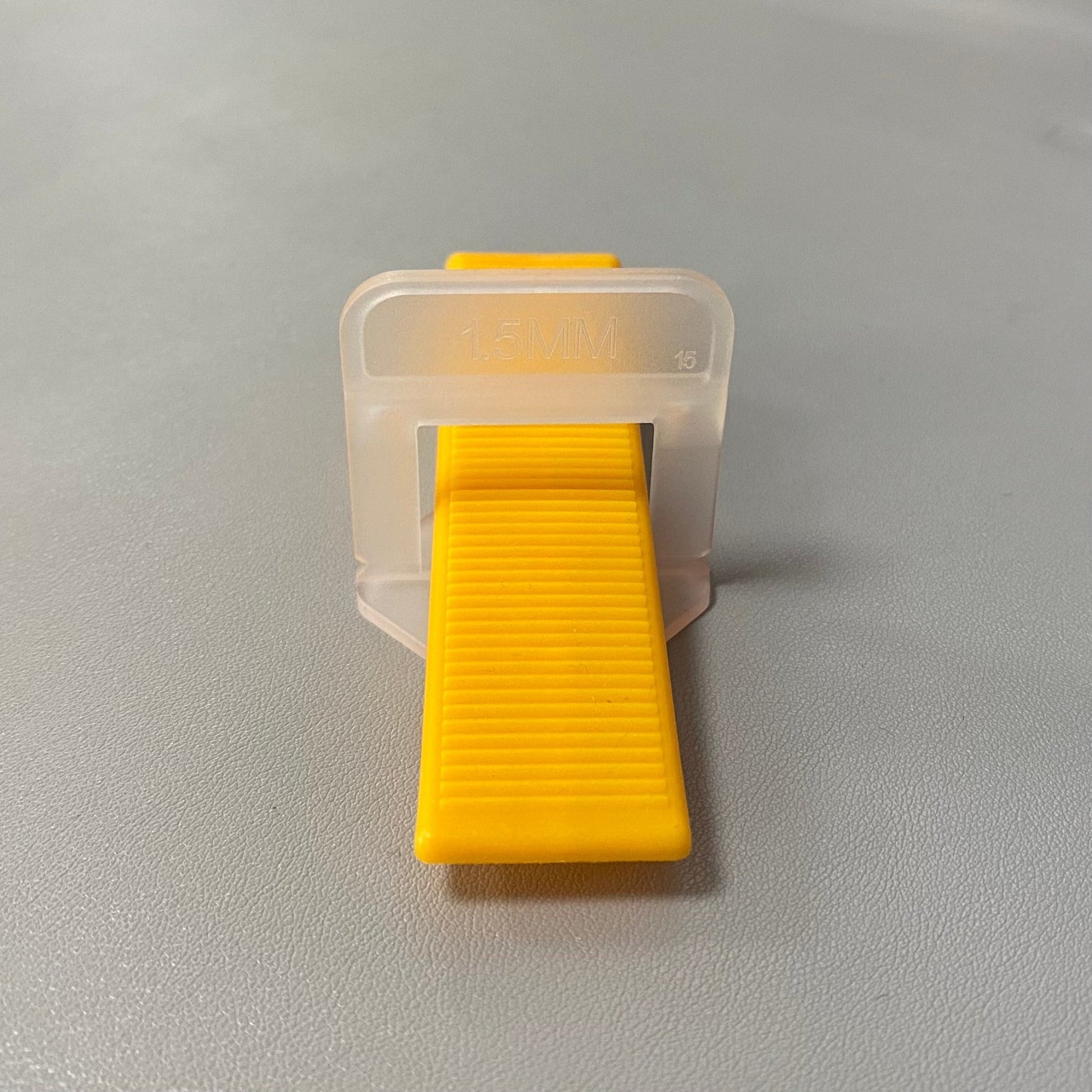 Đệm nhựa cách ly gạch 1.5 mm - Daisan Store