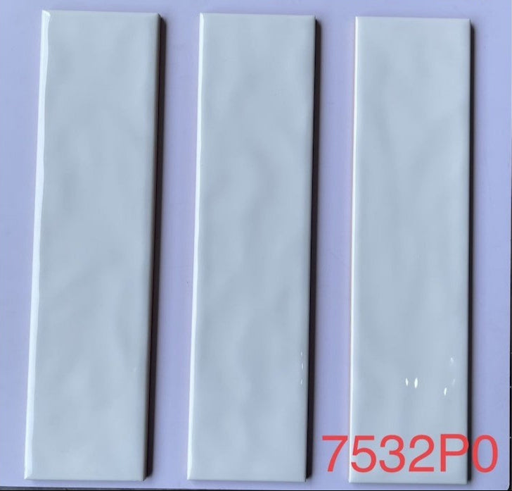 Gạch Thẻ Gợn Sóng 75x300 Màu Trắng 7532P0