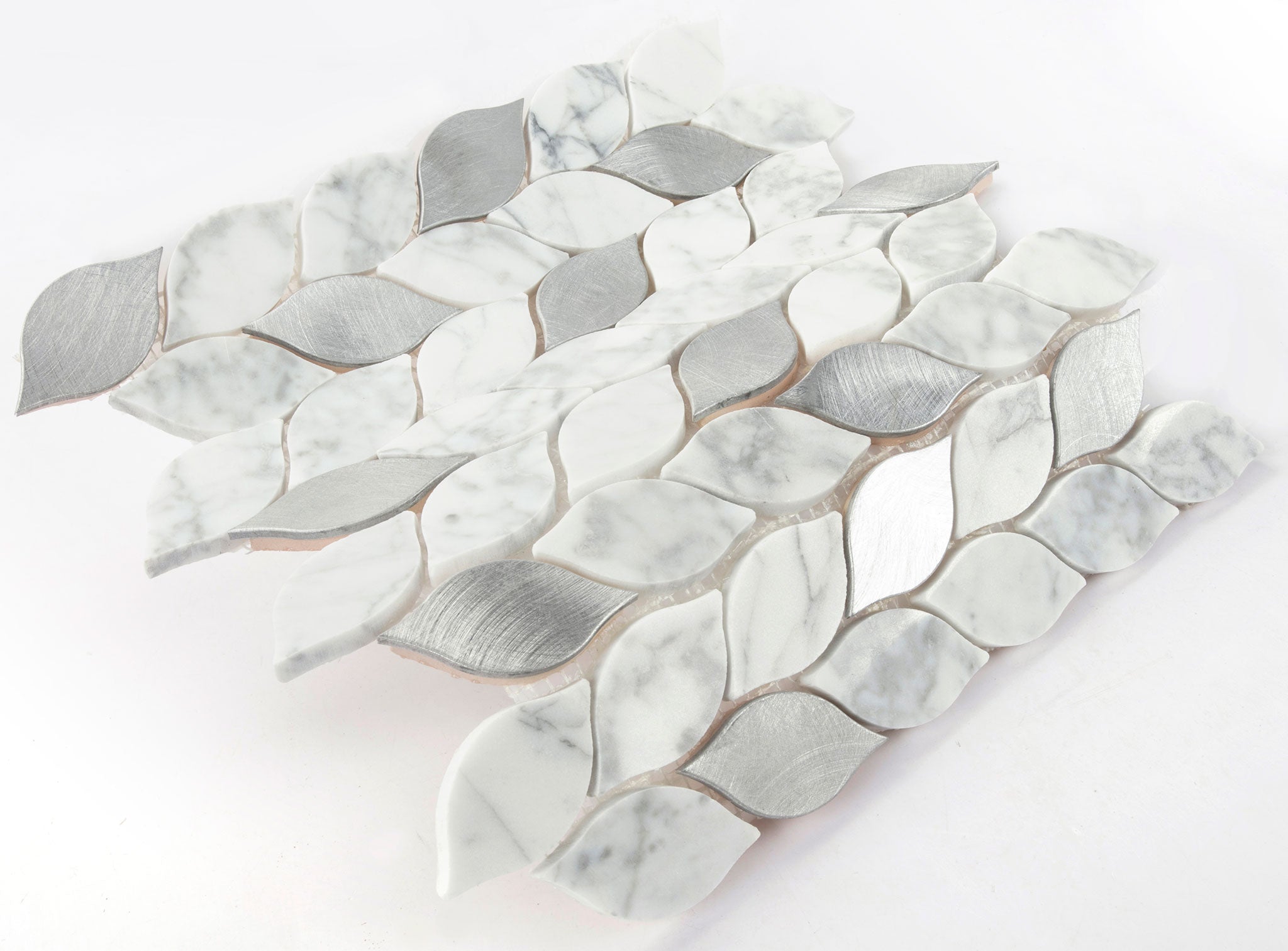 Gạch khảm trang trí tường đá trắng tinh tế, kiểu đá cẩm thạch, lá nhỏ, pha trộn kim loại, bán buôn Trung Quốc - Daisan Store