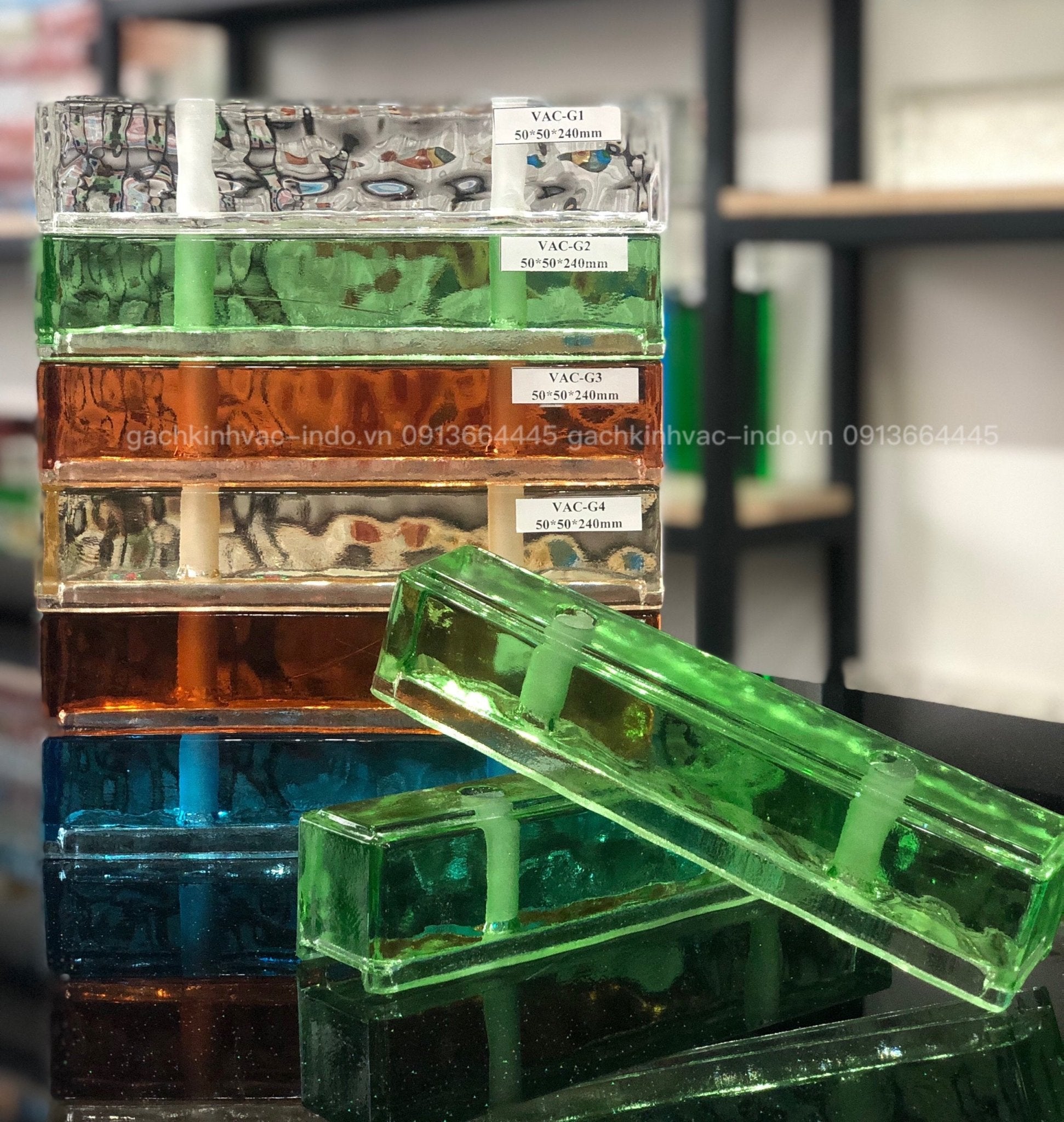GẠCH KÍNH KHỐI ĐẶC LỖ G2 - Daisan Store