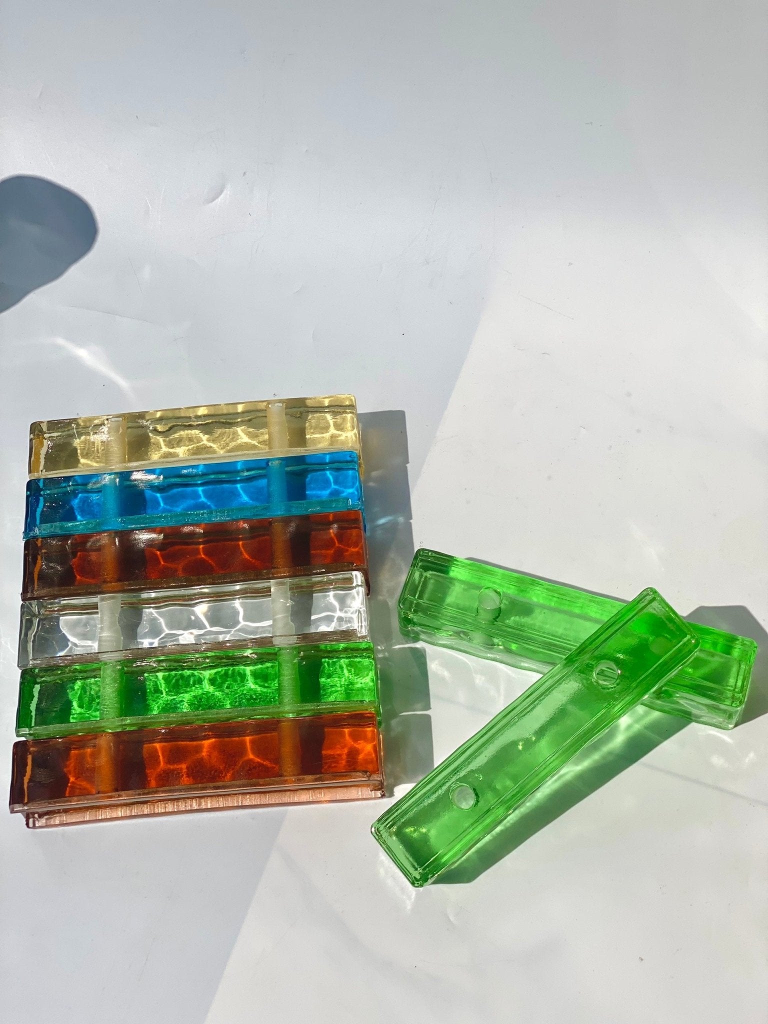 GẠCH KÍNH KHỐI ĐẶC LỖ G2 - Daisan Store