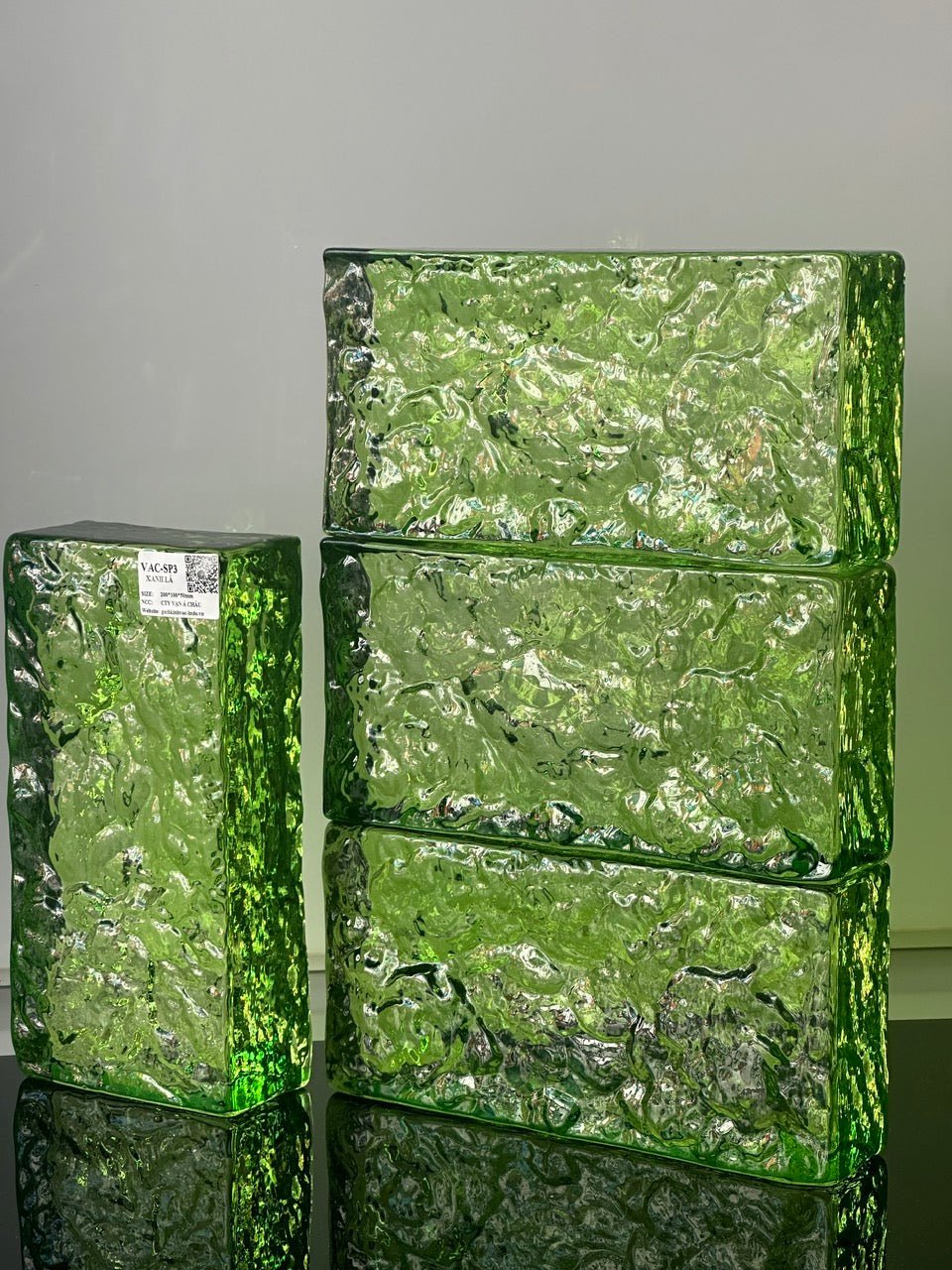 Gạch Kính Khối Đặc SP3 - Xanh Lá - Daisan Store