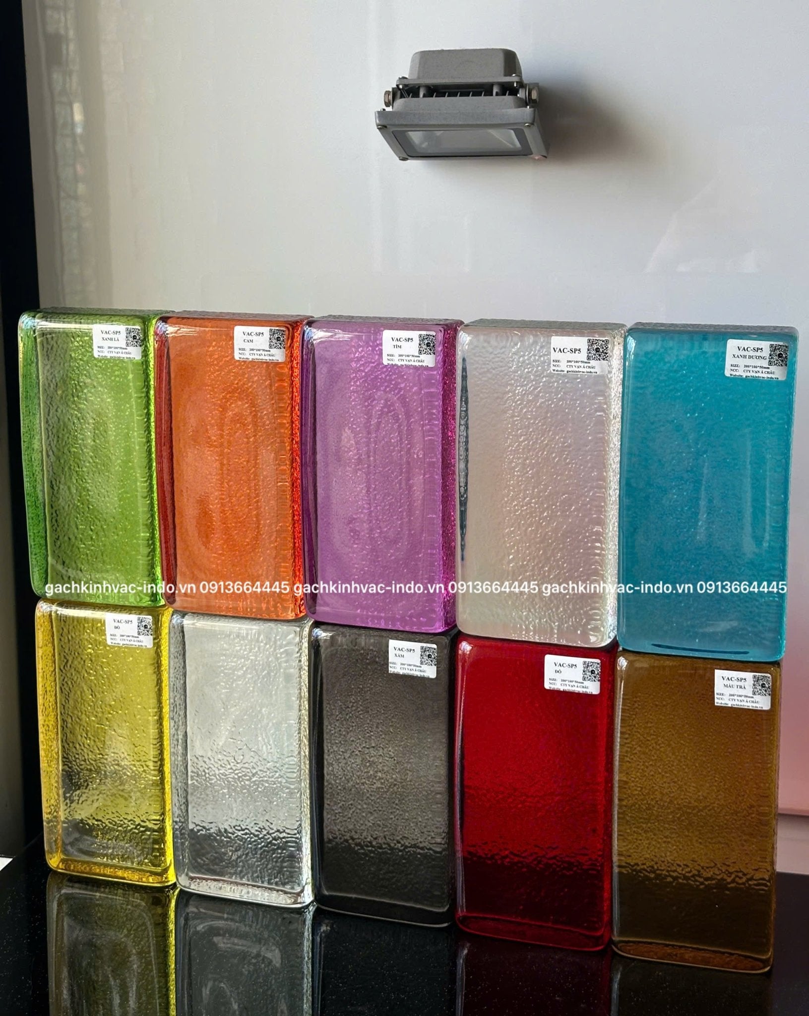 Gạch Kính Khối Đặc SP5 Màu - Daisan Store