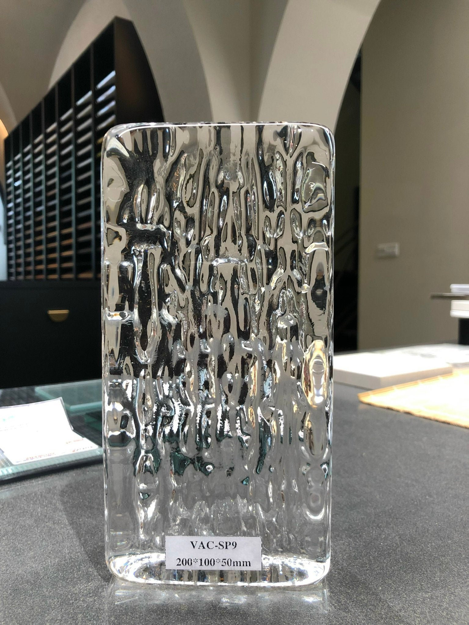 GẠCH KÍNH KHỐI ĐẶC SP9 - Daisan Store