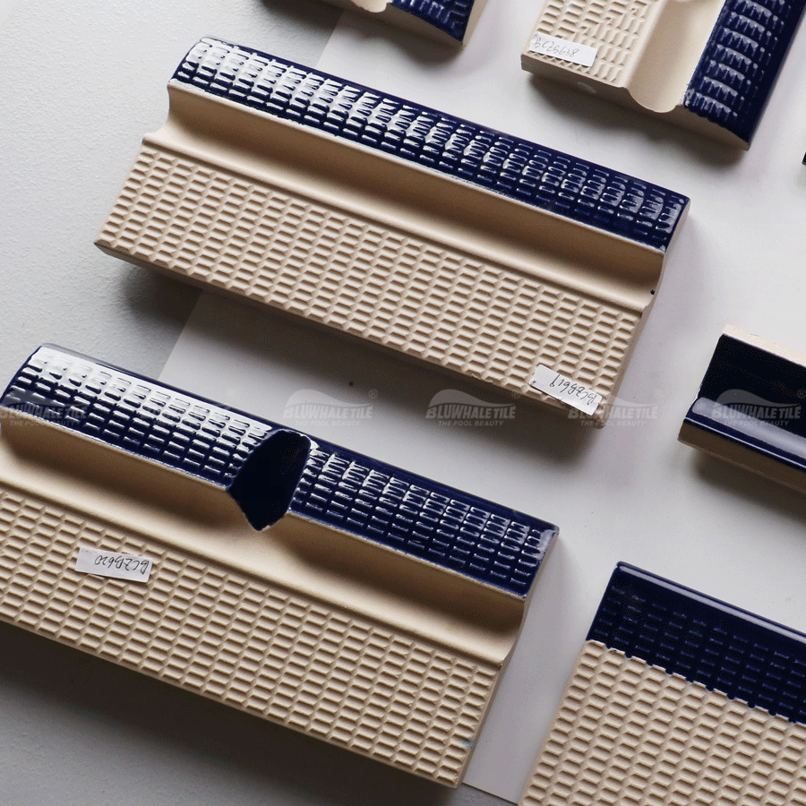 Gạch men cạnh hồ bơi hình mũi bò màu xanh nhạt 240x115mm - Daisan Store