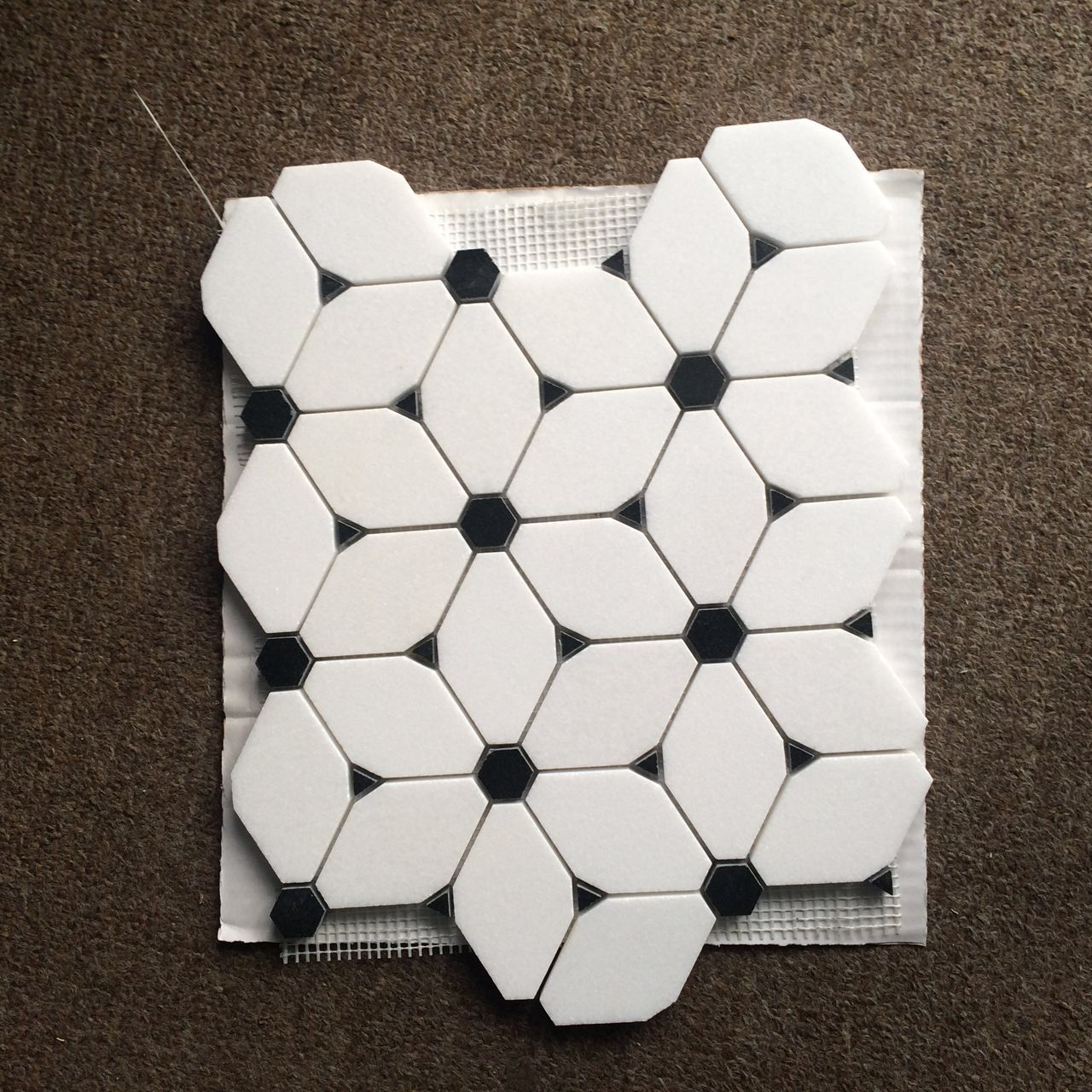 Gạch Mosaic Hiện Đại Thassos Trắng Đen Trang Trí - Daisan Store