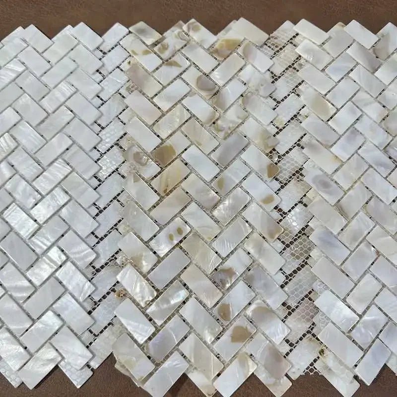 Gach Mosaic Vo So Trang Nhien Hinh Vay Ca Op Tuong Phong - Daisan Store