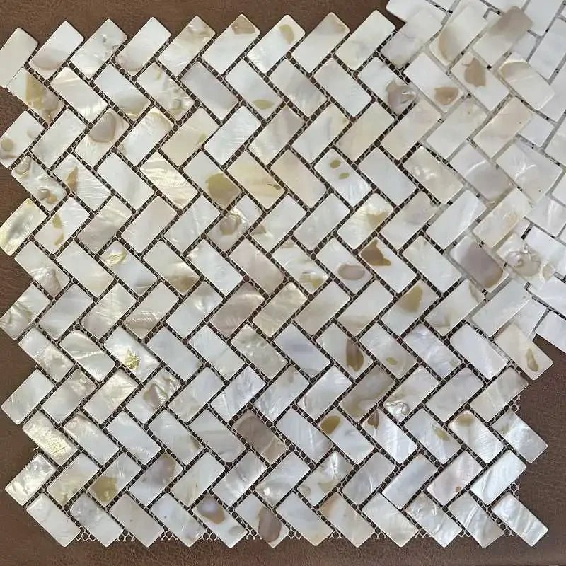 Gach Mosaic Vo So Trang Nhien Hinh Vay Ca Op Tuong Phong - Daisan Store